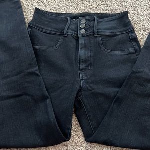 Black high wasted American eagle jeans